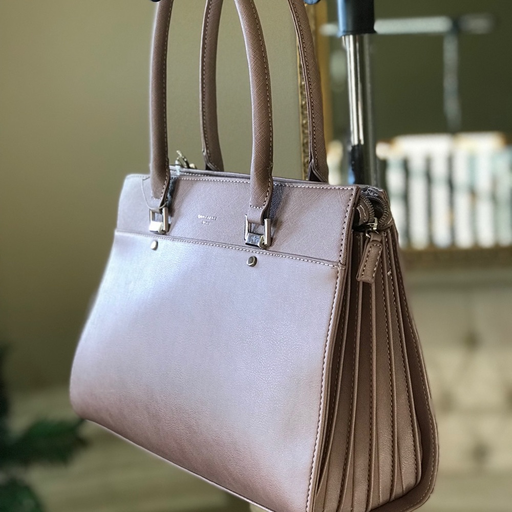 CLASSIC DAVID JONES PARIS TOTE 